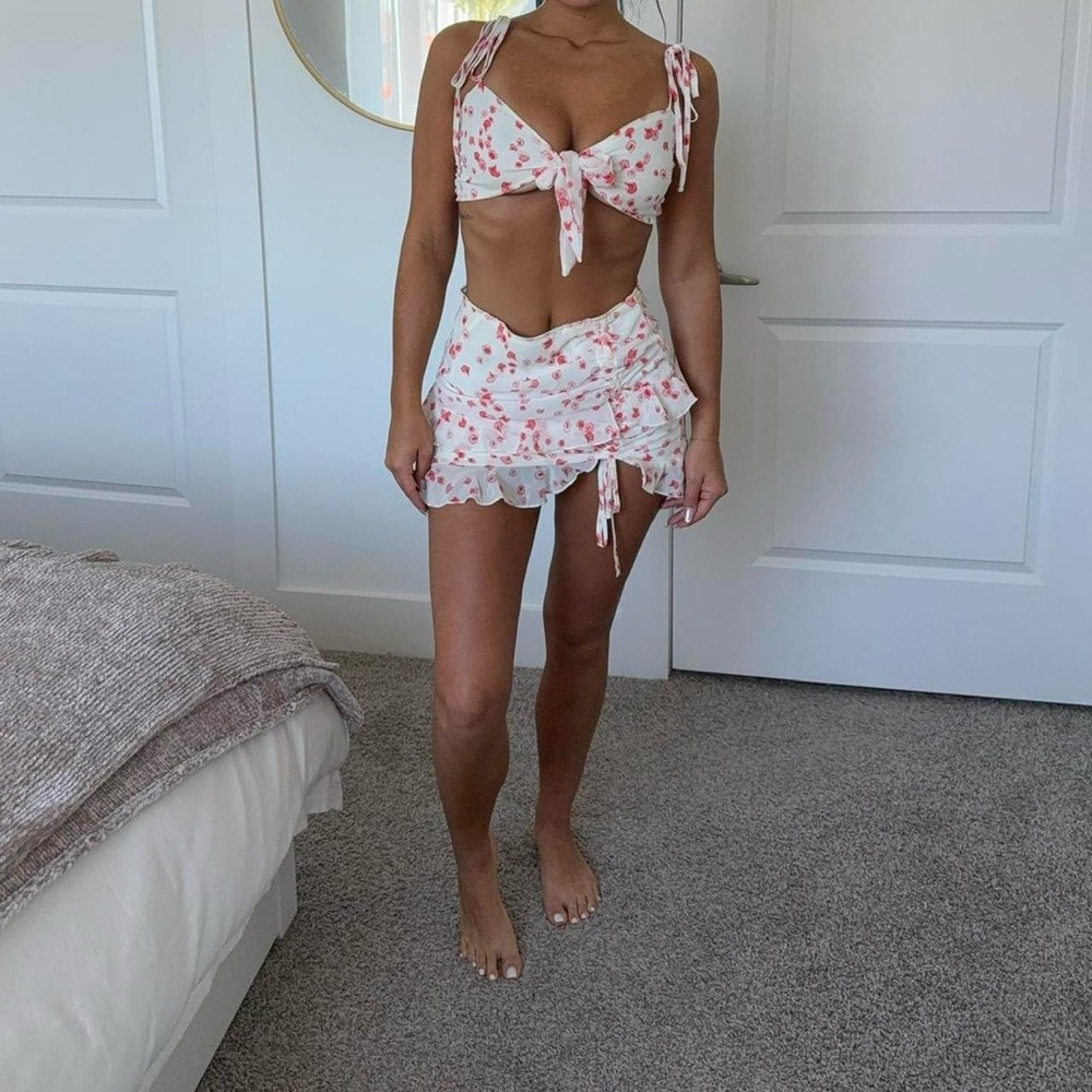 Princess Polly White and Pink Floral Mini Skirt